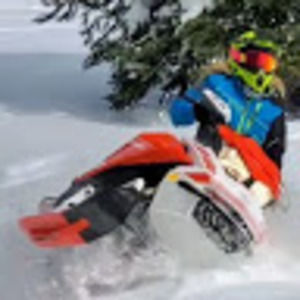 Meet your Posher, Aly